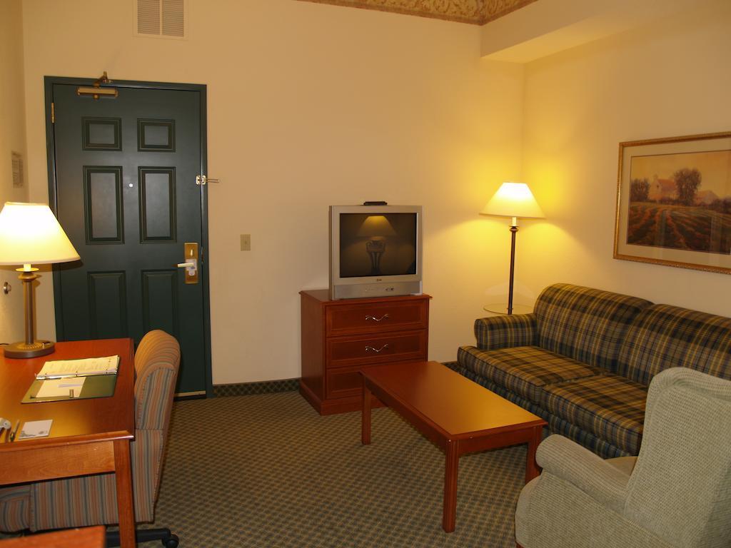 Country Inn & Suites By Radisson, St. Charles, Mo Saint Charles Buitenkant foto